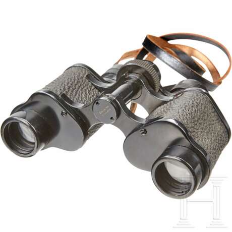 A Pair Of Cased Aviation Binoculars - photo 4