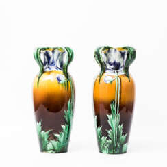 JUGENDSTIL Paar Vasen, um 1900.