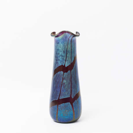 Irisierende Vase im Stil "Cobalt Pampas", 20. Jahrhundert - Foto 1