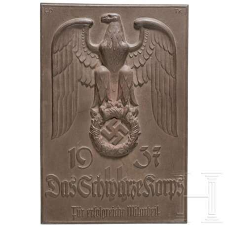 Ehrenplakette "Für erfolgreiche Mitarbeit 1937 - Das Schwarze Korps" - photo 1