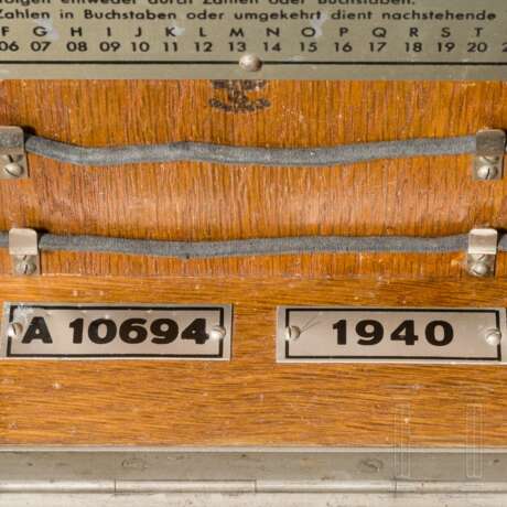 Chiffriermaschine "Enigma I", Nummer "A 10694", komplett mit Holzkasten - фото 2