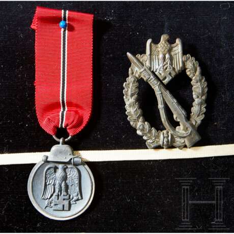 Walter Harzer - A Funeral Pillow Awards and Insignia Grouping - photo 2