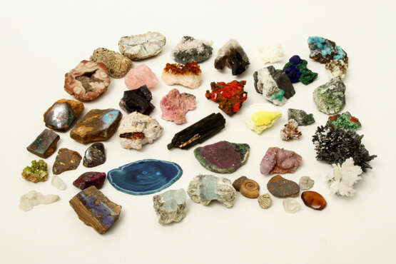 Mineralien, Farbsteine, Fossilien, Sammlung - photo 2