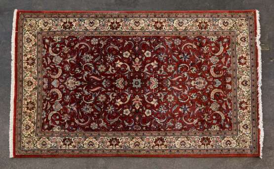 Orientteppich. SAROUGH/IRAN, 20. Jahrhundert, 205x135 cm - photo 1