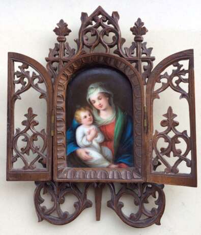 Икона “Богоматерь с младенцем”. Западная Европа конец XIX в. - photo 1