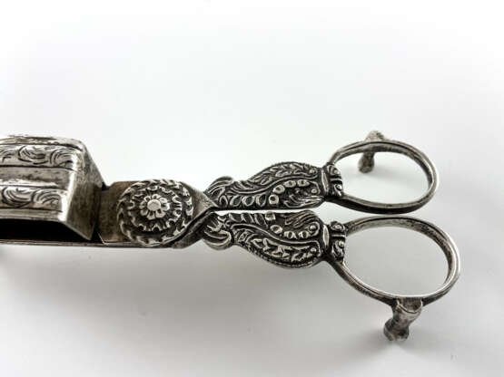“Candle scissors - mosity William Briggs. England Baroque silver 1828 - 1862” William Briggs & Co Mixed media 1828 - photo 3