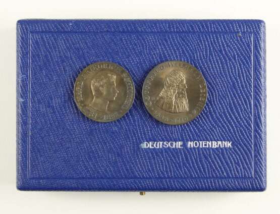 Große Sammlung von 109 Gedenk- und Kursmünzen der DDR - photo 8
