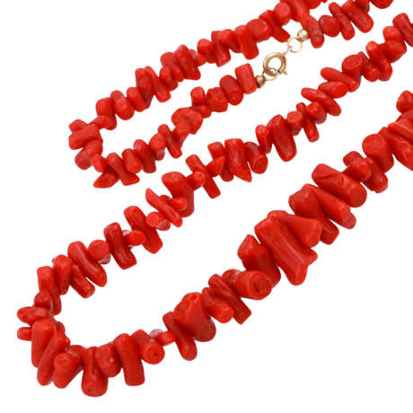 Halskette aus Korallen in Stäbchenform im Größenverlauf, - Foto 4
