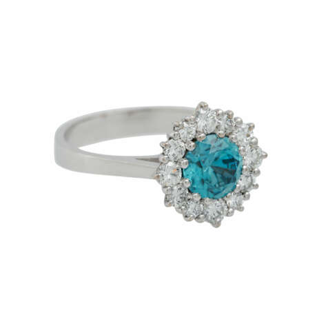 Ring mit blauem Zirkon, ca. 1,4 ct entouriert von Brillanten, ca. 0,5 ct, - фото 2