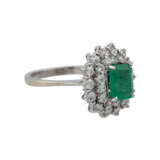 Ring mit Smaragd von ca. 1 ct, - Foto 2