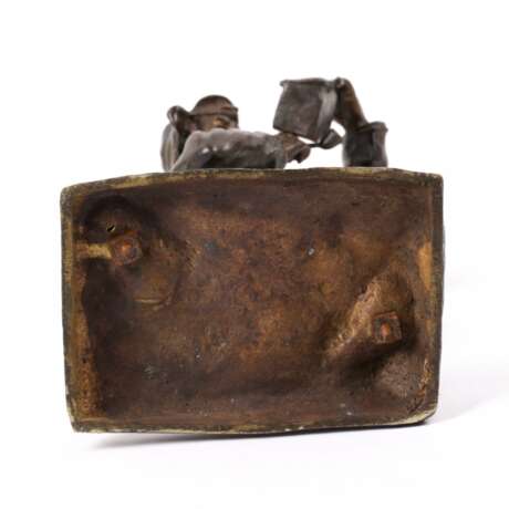 “French bronze composition” Paul Louis Emile Loiseau-Rousseau (1861 - 1927) Leather Mixed media 398 XIX - photo 6