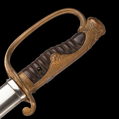 “‘Type 19’ of the Original Imperial Japanese Sword ‘Kyu-Gunto’ c Family Monom” Leather Mixed media Japan 398 XIX - photo 1