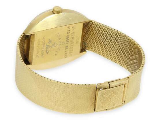 Armbanduhr: schwere, goldene Luxusausführung einer vintage Omega Seamaster "Cosmic-Day-Date" mit wasserdichtem Spezialgehäuse, 60er-Jahre - фото 2