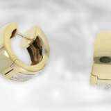 Ring/Ohrschmuck: dekoratives Schmuckset im overcross-Design, bestehend aus Ring und Creolen, besetzt mit Brillanten, 14K Gold - фото 2