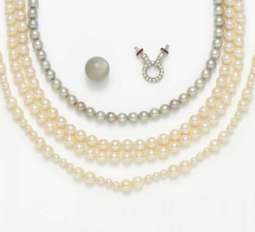 Konvolut: Drei Perlen-Colliers - Foto 1