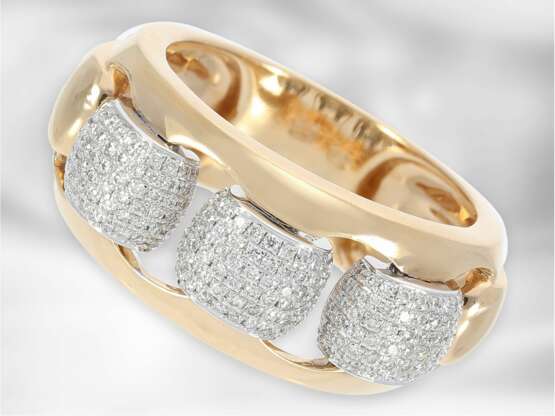 Ring: interessanter moderner Bicolor-Goldring mit Brillanten, insgesamt ca. 0,55ct, 18K Rosé-/Weißgold, NP 2590€ - фото 2
