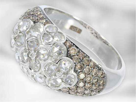 Ring: neuwertiger weißgoldener Brillantring mit Diamantrosen und fancy Brillanten, insgesamt ca. 1,95ct, 18K Weißgold - Foto 1