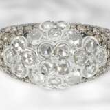 Ring: neuwertiger weißgoldener Brillantring mit Diamantrosen und fancy Brillanten, insgesamt ca. 1,95ct, 18K Weißgold - photo 2