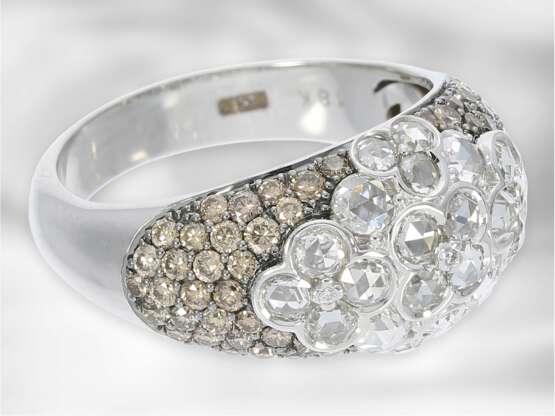 Ring: neuwertiger weißgoldener Brillantring mit Diamantrosen und fancy Brillanten, insgesamt ca. 1,95ct, 18K Weißgold - Foto 3