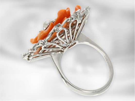 Ring: ungewöhlicher Korallblütenring mit Diamanten, Saphiren und kleiner Perle, italienisches Design, 14K Weißgold - Foto 3