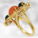 Ring: sehr schöner, ausgefallener Damenring mit Brillanten, Onyx und Koralle, 18K Gold, teure Goldschmiedearbeit, vermutlich ein Unikat - photo 3