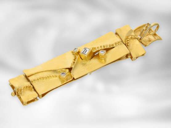 Anhänger: unikate, ehemals sehr teure Designer-Goldschmiedearbeit aus dem Hause Kern, aufwändige Handarbeit mit Diamantbesatz, 900er Gelbgold - Foto 2