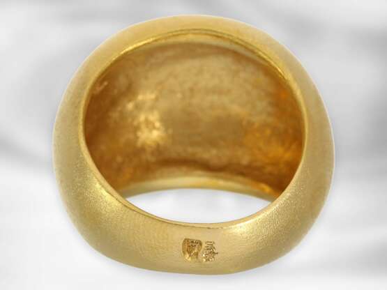 Ring: unikater, sehr schwerer und hochwertiger Goldschmiedering aus dem Schmuckatelier Hergert in Bremen, Handarbeit aus 999er Gold - Foto 2