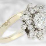 Ring: sehr dekorativer, ungewöhnlicher vintage Diamant/Brillantring in 18K Weißgold, großer Altschliff-Diamant von ca. 1,3ct, zusammen 2,14ct - Foto 2
