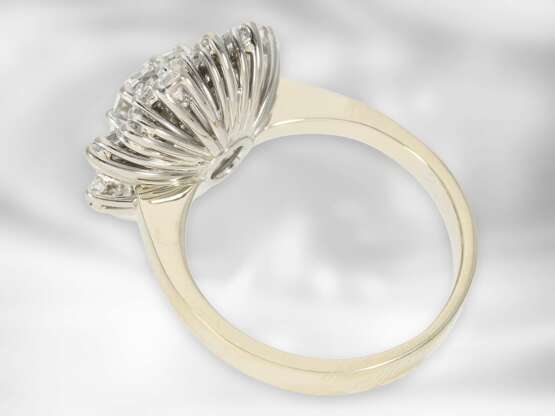 Ring: sehr dekorativer, ungewöhnlicher vintage Diamant/Brillantring in 18K Weißgold, großer Altschliff-Diamant von ca. 1,3ct, zusammen 2,14ct - Foto 3