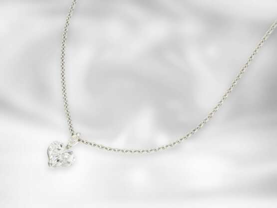 Kette/Collier: neuwertiger einkarätiger Diamant-Herzanhänger in River-Qualität, mit Weißgoldkette, ca. 1,03ct, 14K Gold, mit DPL Zertifikat aus Idar Oberstein - photo 1