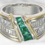 Ring: edler, äußerst hochwertiger und dekorativer Smaragd/Diamant-Goldschmiedering, 2,52ct, außergewöhnliche Handarbeit, 18K Weißgold, NP 8.640€ - photo 2