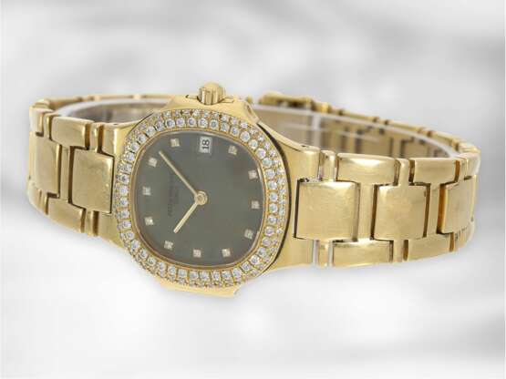 Armbanduhr: hochwertige, luxuriöse Damenuhr, Patek Philippe Nautilus Lady mit Brillantbesatz und "Tropical Ceramic Dial", Referenz 4700/54, vermutlich 90er-Jahre - фото 2