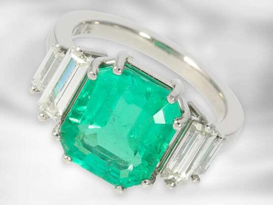 Ring: exklusiver, ehemals sehr teurer Smaragd/Diamant-Goldschmiedering, vermutlich Einzelanfertigung aus 950er Platin, feiner Smaragd ca. 5,83ct, 1,32ct Diamanten - Foto 1