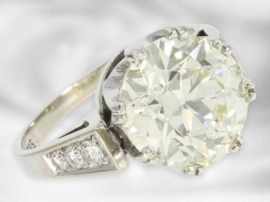 Ring: wertvoller Solitärring mit ungewöhnlich großem Altschliff-Diamanten von ca. 5,2ct, 14K Weißgold - Foto 2