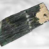 Turmalin: bedeutender und seltener Turmalinfund, natürlicher Kristall von ca. 8000ct in "Schmuckqualität", vermutlich Brasilien, Wertgutachten über 18.500€ - Foto 3