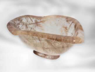 Schale: einzigartiges Kunstobjekt, Edelstein-Schale "Venushaar" aus Rutil-Bergkristall, aktuelles Wertgutachten über 31.000€