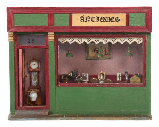 Kleiner Antiquitätenladen Nach altem Vorbild - Foto 1