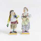 Meissen, 2 Kinderfiguren als Winzer bzw. Bäuerin - Foto 1