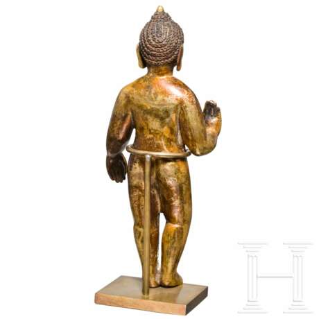 Außergewöhnlicher stehender Buddha, wohl Indien, 18./19. Jahrhundert - фото 3