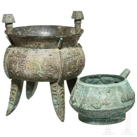 Zwei Bronzegefäße, Sammleranfertigungen, China, 19./20. Jhdt - photo 2
