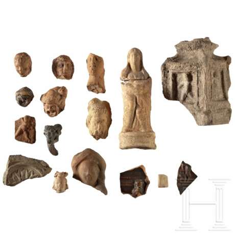 Sammlung von Figurenfragmenten, römisch und griechisch, 4. Jahrhundert v. Chr - 3. Jahrhundert n. Chr. - photo 1
