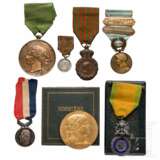 Fünf westeuropäische Auszeichnungen und zwei Medaillen - photo 1