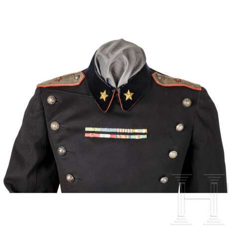 Uniformensemble für Generale aus der Regierungszeit des Königs Umberto II. von Savoyen (1904-83) - Foto 2