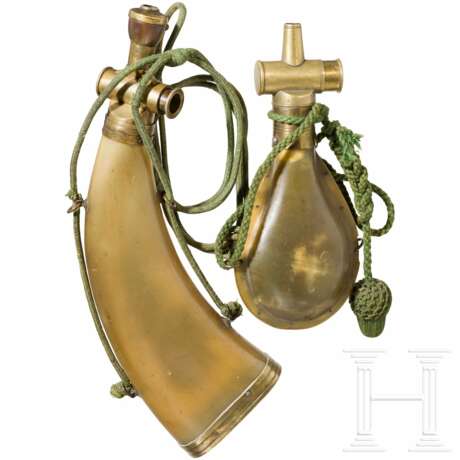 Pulverhorn und Pulverflasche, süddeutsch/österreichisch, 19. Jahrhundert - фото 2