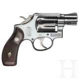 Smith & Wesson Modell 10-6, "The .38 Military & Police" - photo 2