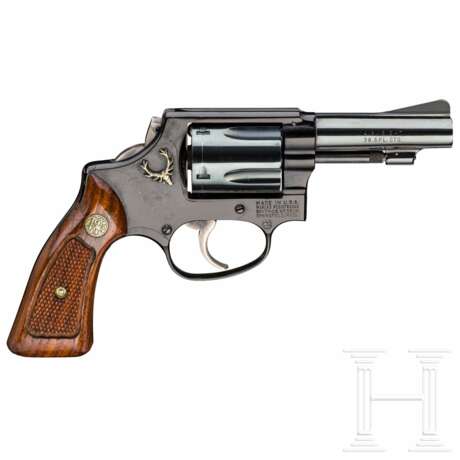 Smith & Wesson Modell 37, "The .38 Chief's Special Airweight" - photo 2