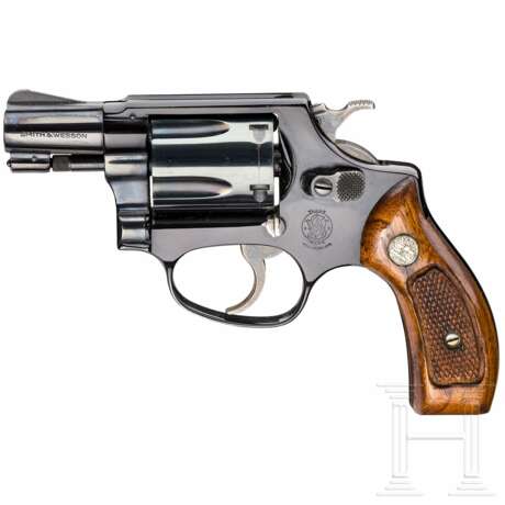 Smith & Wesson Modell 37, "The .38 Chief's Special Airweight" - photo 1