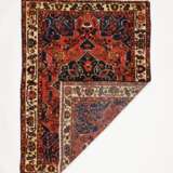 “Antique Persian Carpet Bakhtiyar Shalamzar” Wool Hand-knitted Antique period 1900-1939 - photo 2