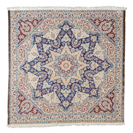 Orientteppich. NAIN/IRAN, 20. Jahrhundert., 192x193 cm. - фото 2