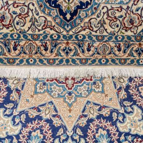 Orientteppich. NAIN/IRAN, 20. Jahrhundert., 192x193 cm. - photo 3